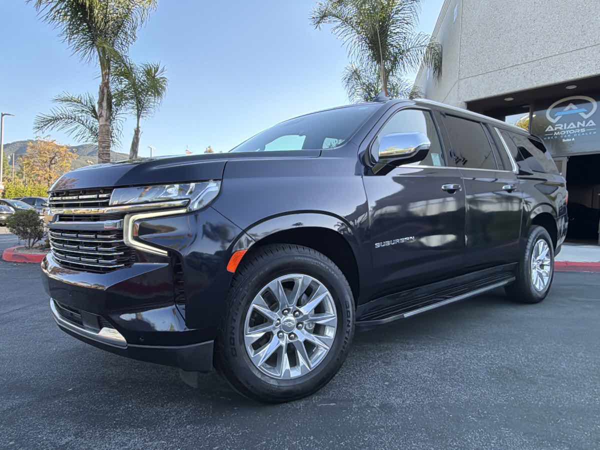 Used 2023 Chevrolet Suburban Premier RWD image 9