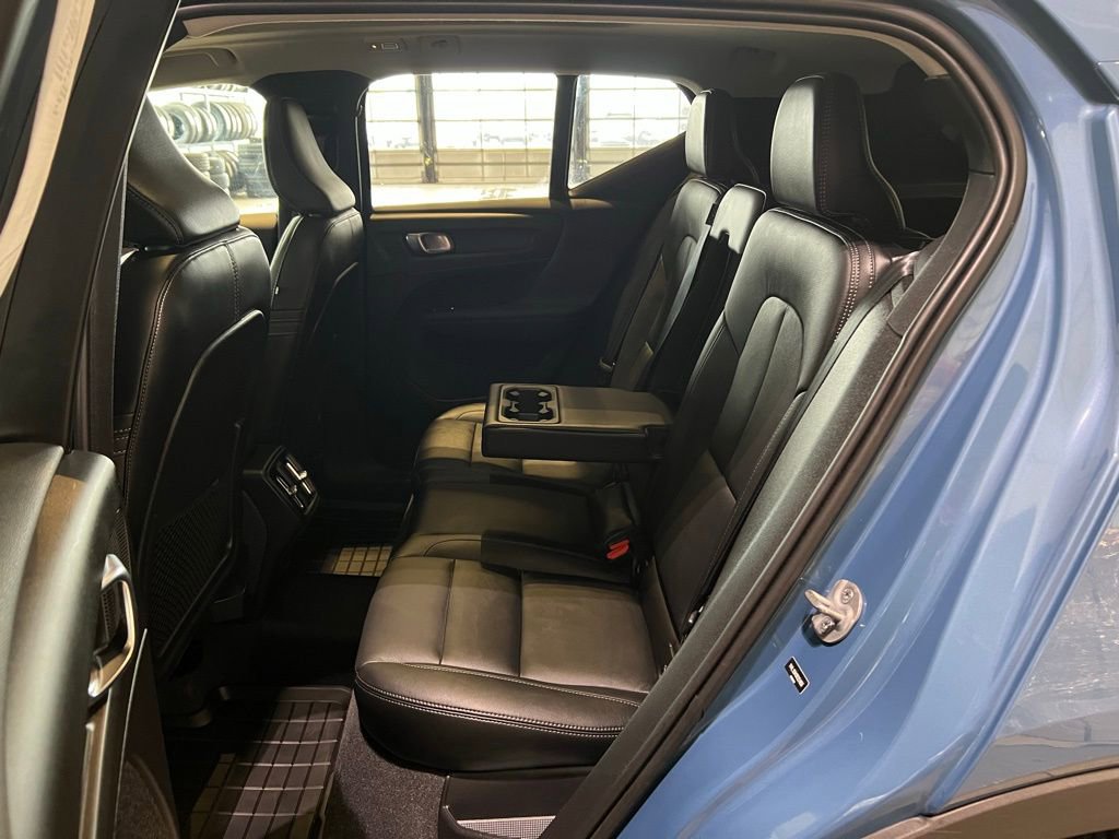 Used 2024 Volvo XC40 B5 Core AWD/4WD image 19