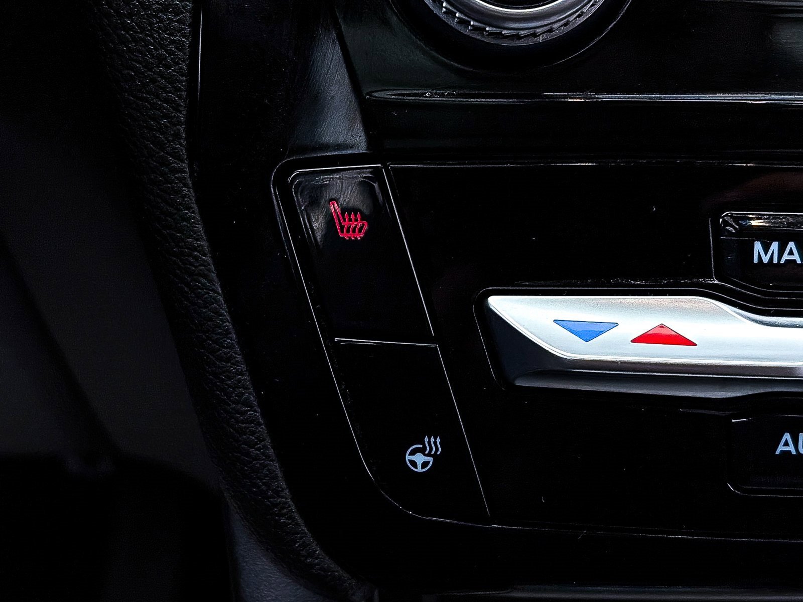 Used 2023 Ford Explorer ST-Line w/ Class IV Trailer Tow Package image 23