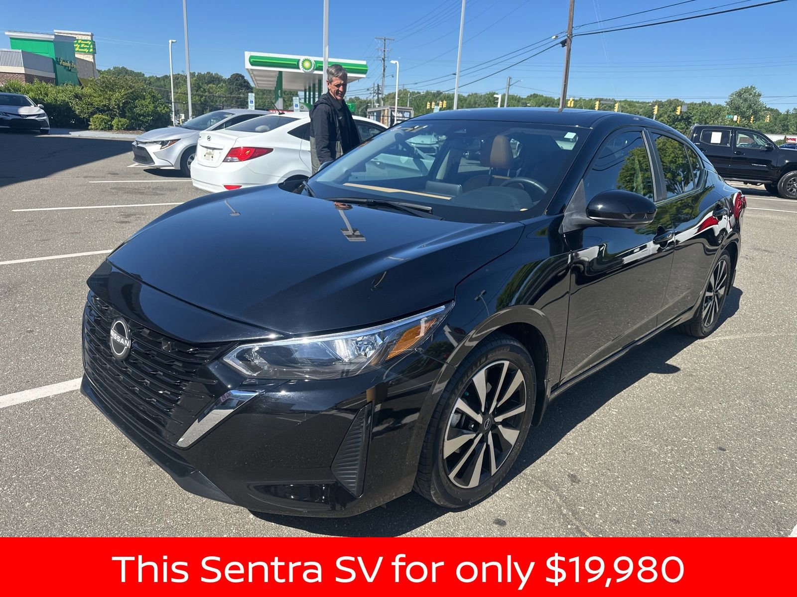 Used 2024 Nissan Sentra SV w/ SV Premium Package image 15