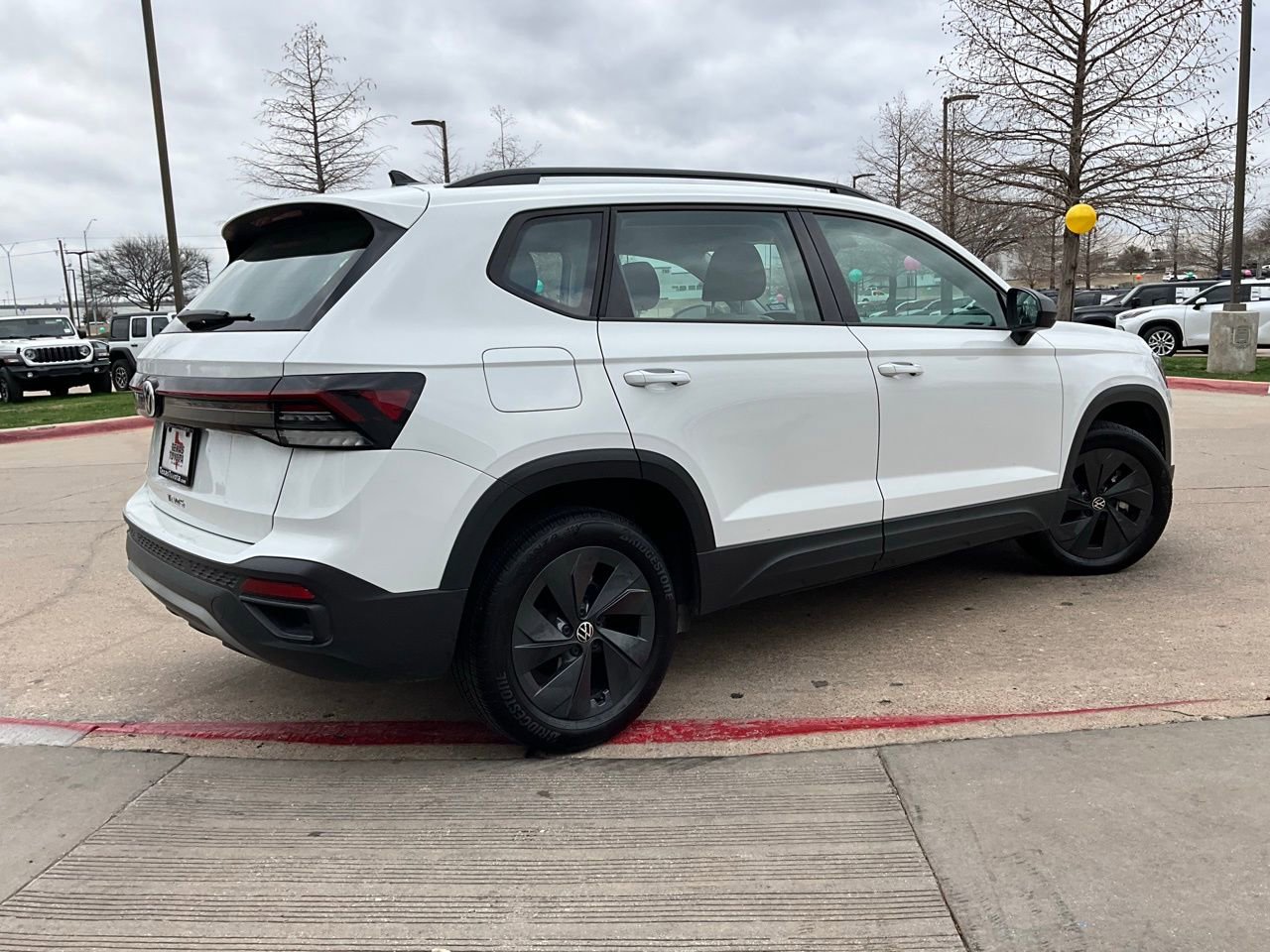 Used 2025 Volkswagen Taos S image 6