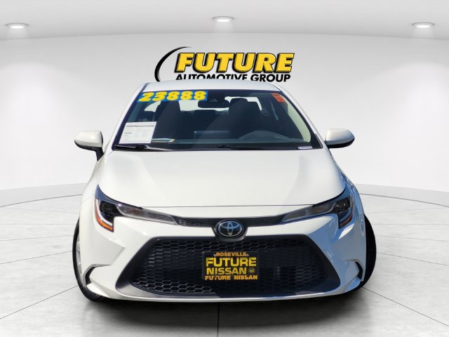 Used 2022 Toyota Corolla LE FWD image 2