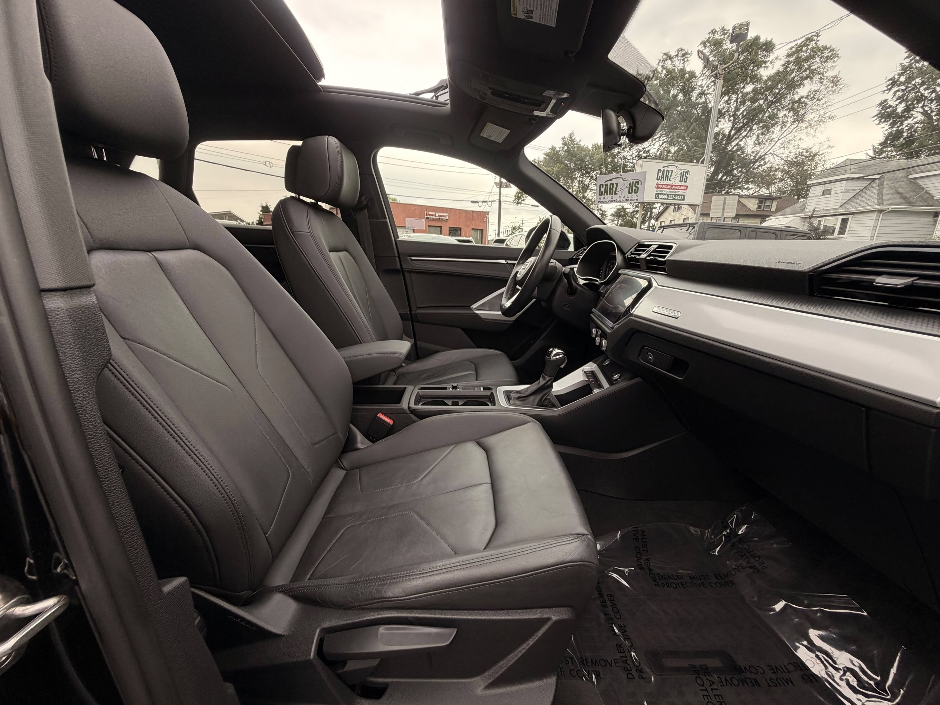 Used 2020 Audi Q3 2.0T Premium w/ Convenience Package AWD/4WD image 25