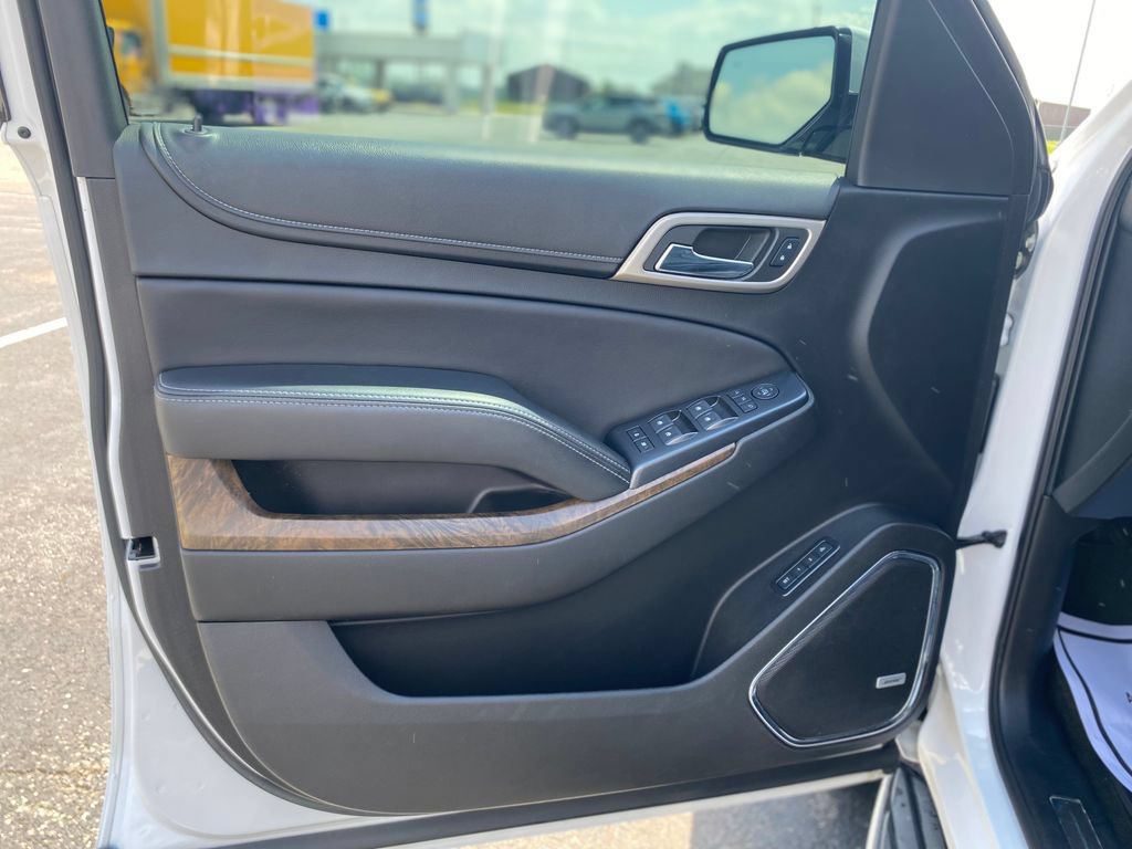 Used 2018 GMC Yukon Denali w/ Open Road Package AWD/4WD image 19