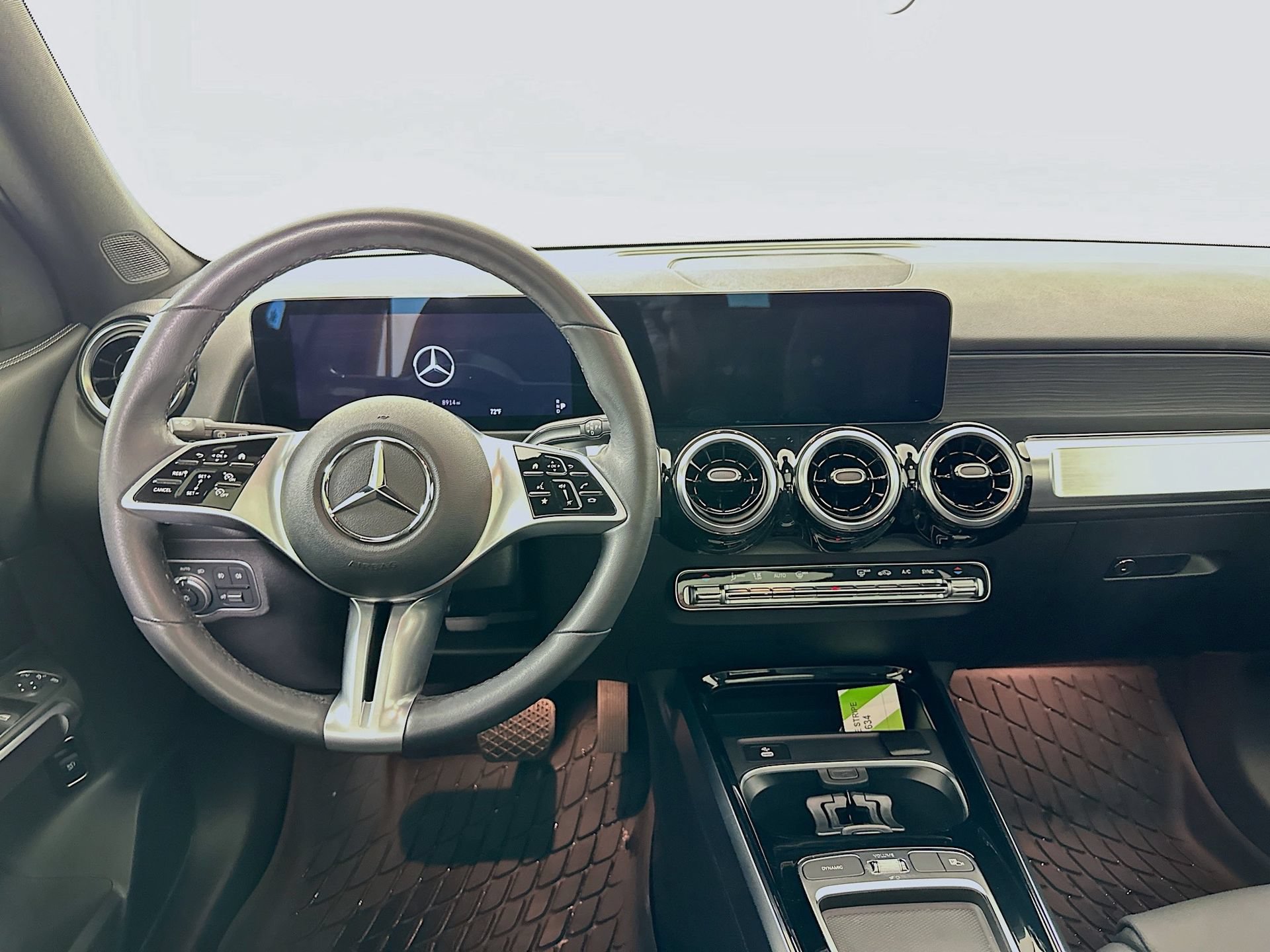 Used 2026 Mercedes-Benz GLB 250 4MATIC image 23