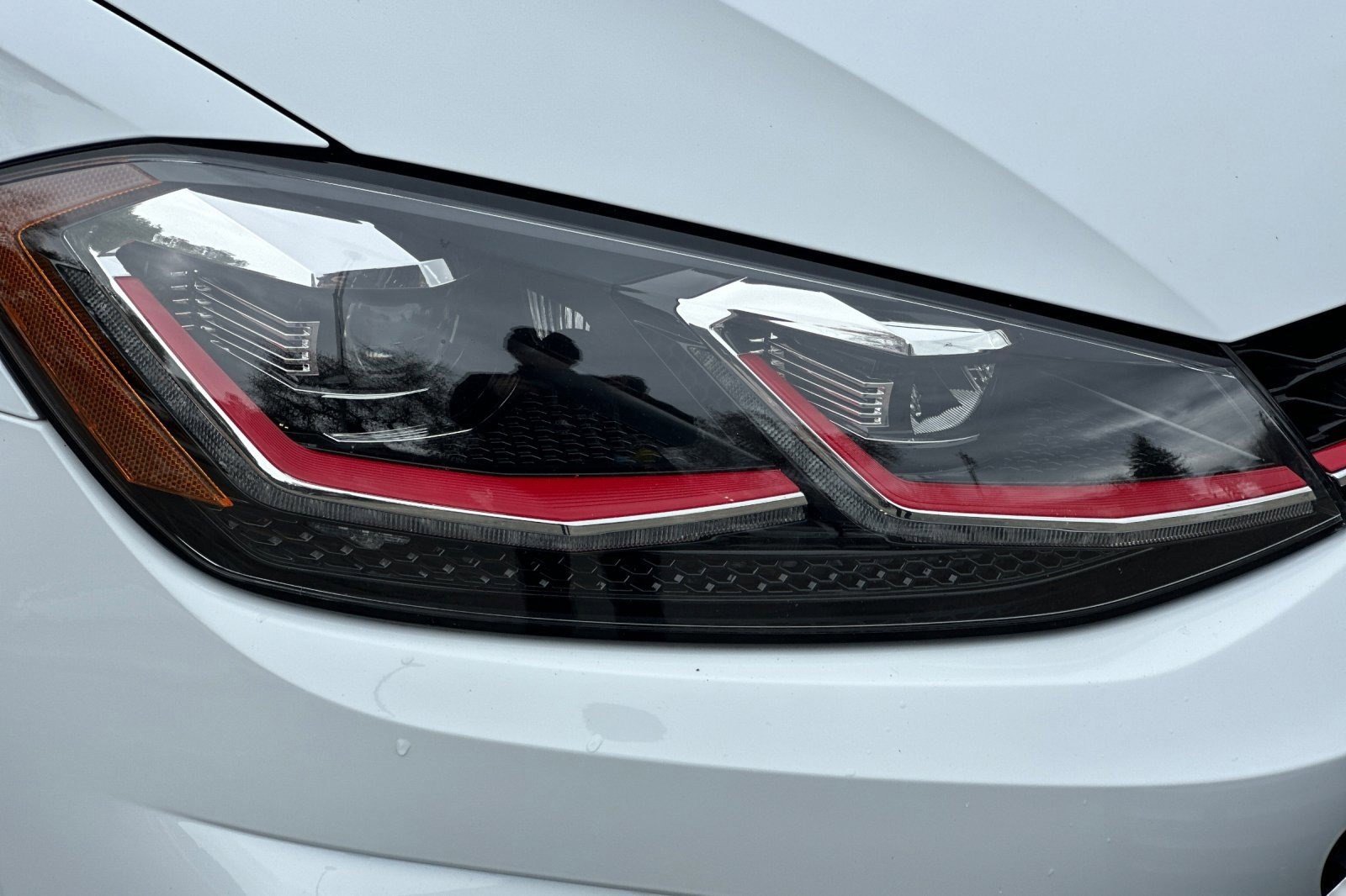 Used 2019 Volkswagen GTI SE w/ SE Experience Package image 10