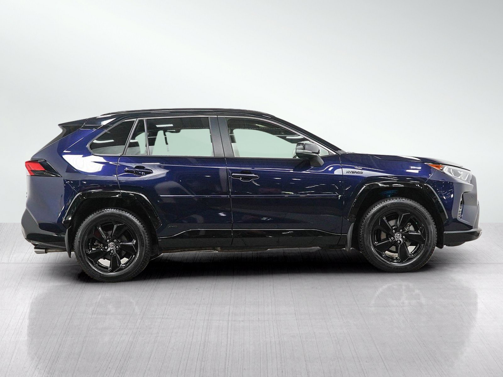 Used 2020 Toyota RAV4 XSE AWD/4WD image 6