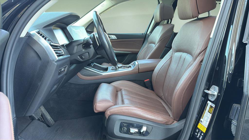 Used 2021 BMW X7 xDrive40i w/ Premium Package image 25