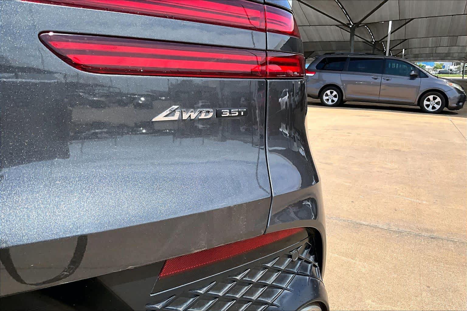 Used 2024 Genesis GV70 3.5T Sport AWD/4WD image 10