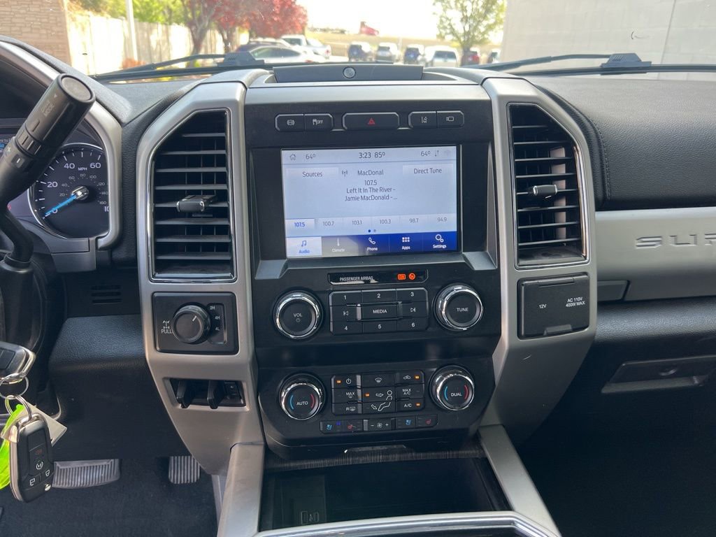 Used 2020 Ford F350 Lariat w/ Chrome Package image 16