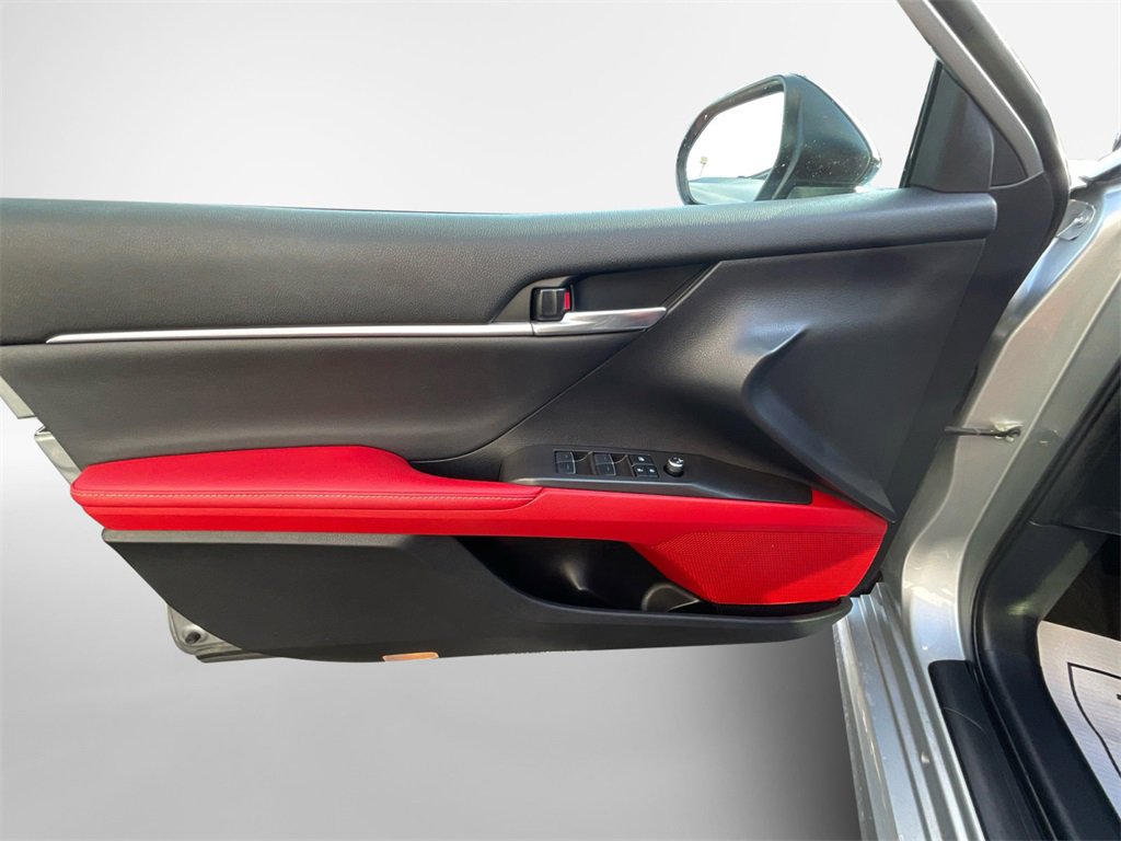 Used 2022 Toyota Camry XSE image 14