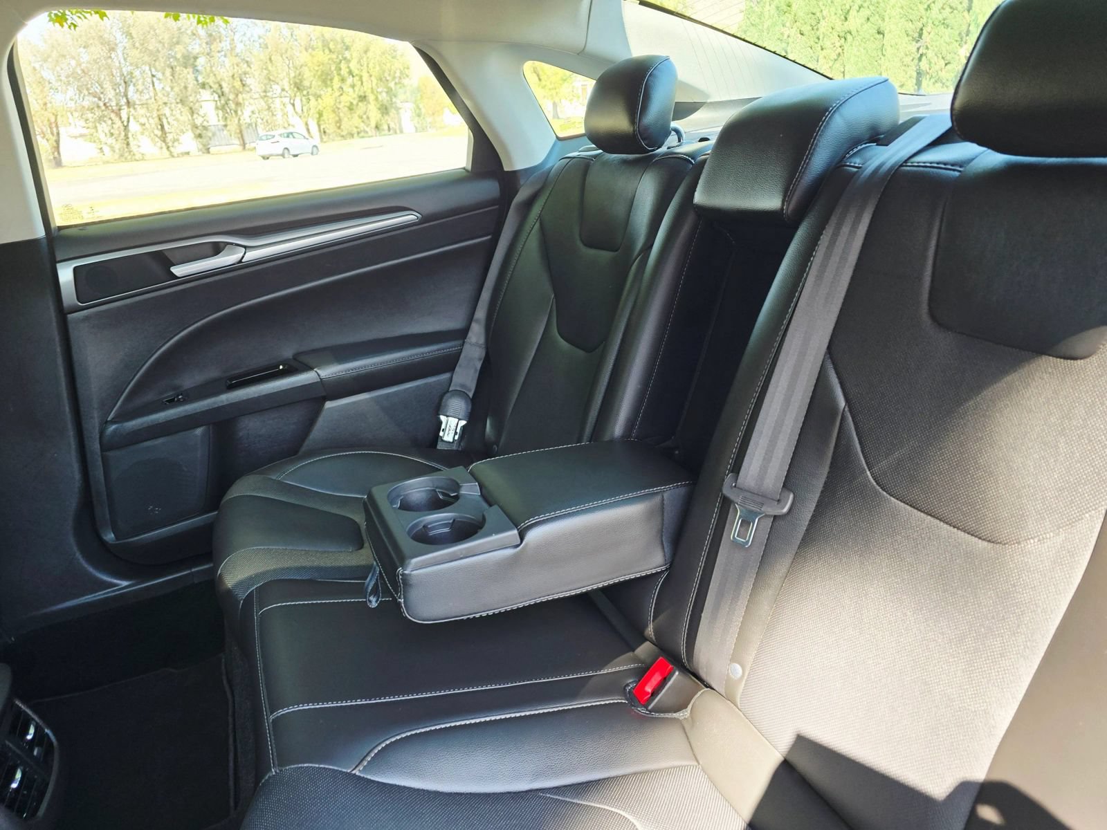 Used 2016 Ford Fusion Energi Titanium w/ Driver Assist Package FWD image 40