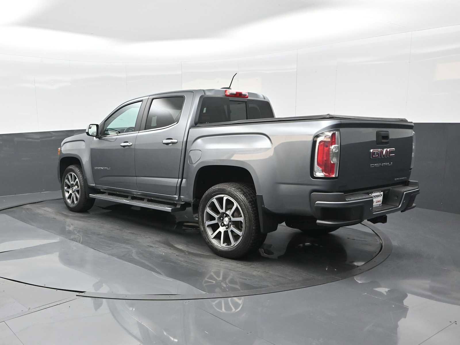 Used 2022 GMC Canyon Denali image 6