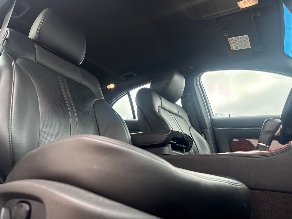 Used 2014 Lincoln MKS w/ Equipment Group 101A image 24