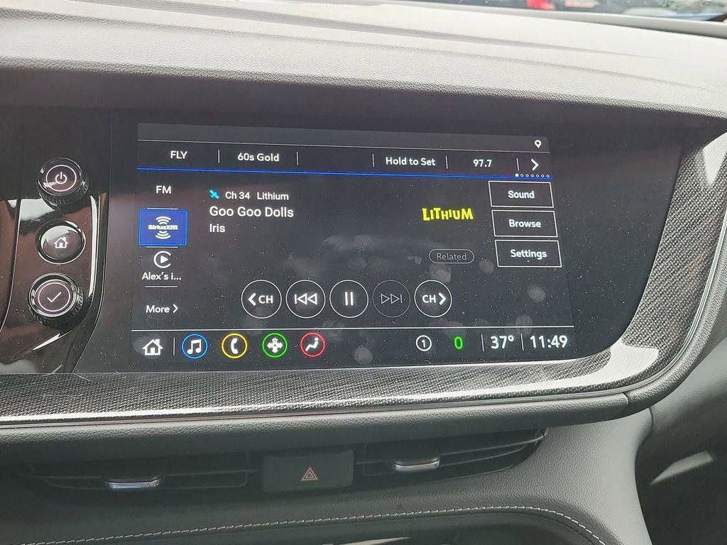 Used 2023 Buick Envision Essence image 17