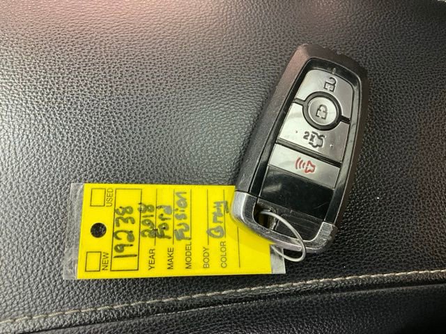 Used 2018 Ford Fusion SE w/ Fusion SE Technology Package image 29