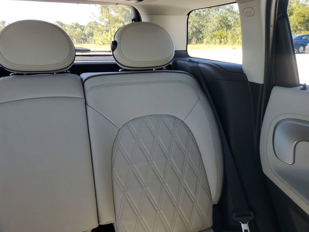 Used 2023 MINI Cooper Countryman S w/ Signature Upholstery Package image 14