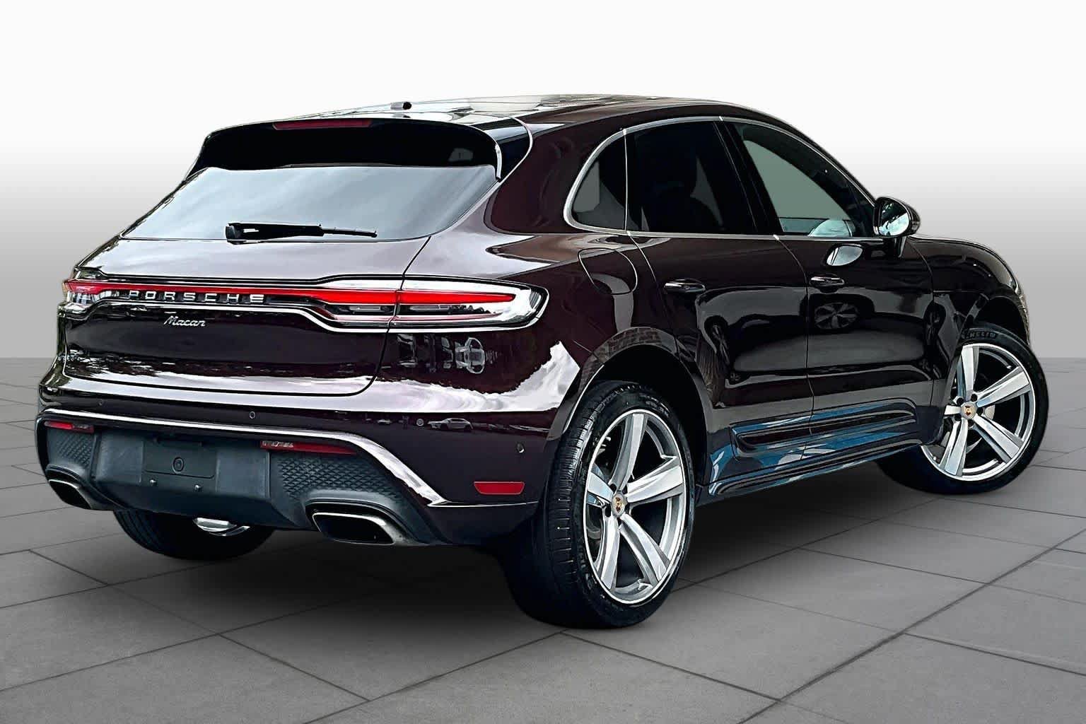 Used 2023 Porsche Macan AWD/4WD image 12