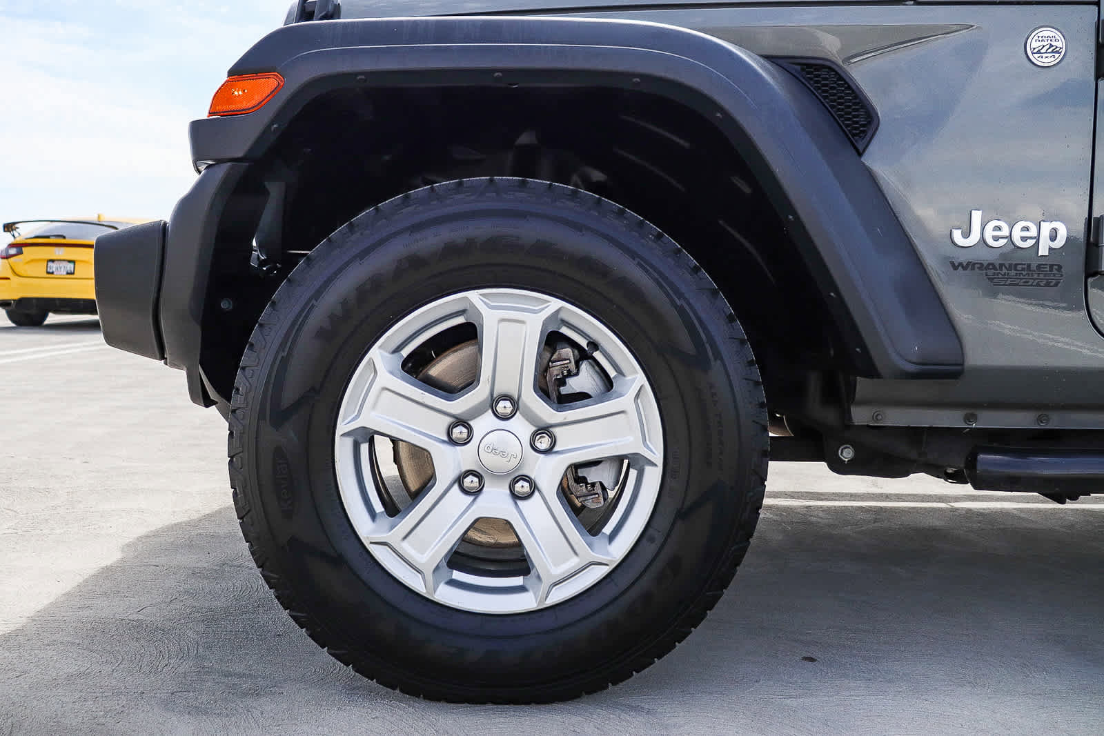 Used 2018 Jeep Wrangler Unlimited Sport S AWD/4WD image 11