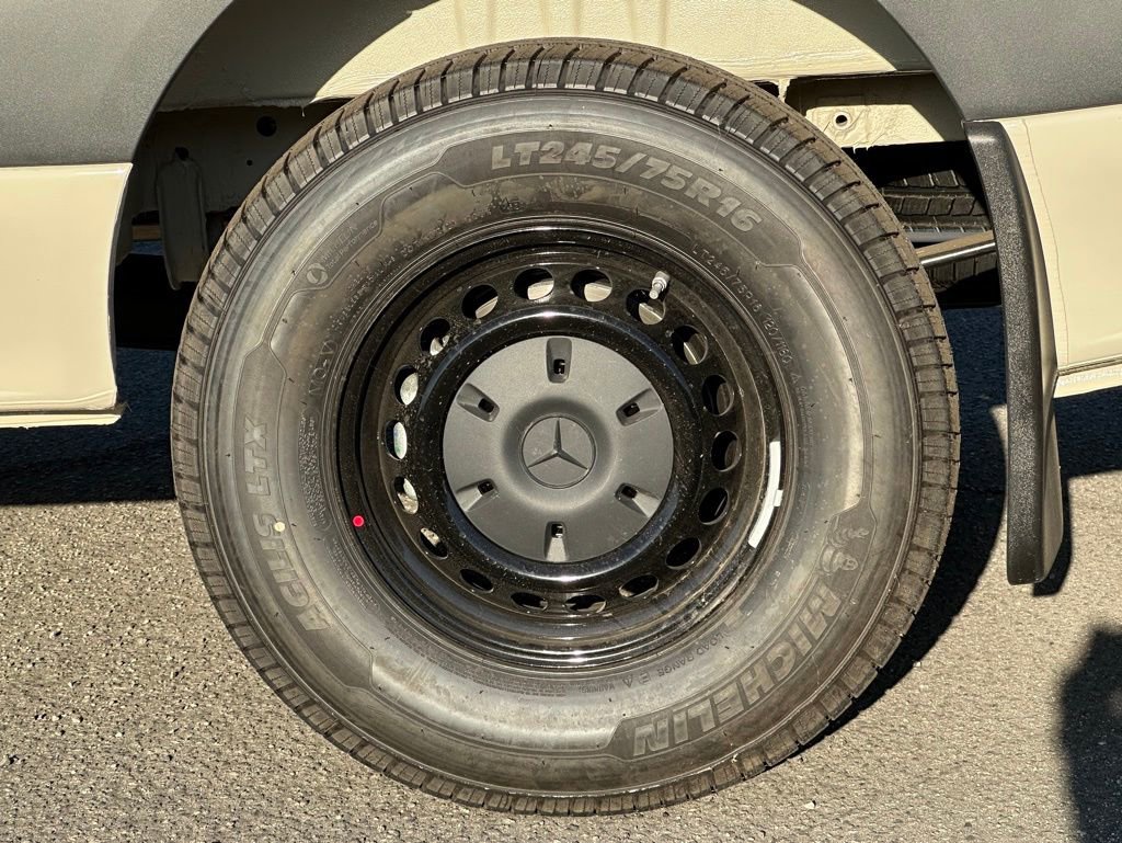 New 2025 Mercedes-Benz Sprinter 2500 image 13