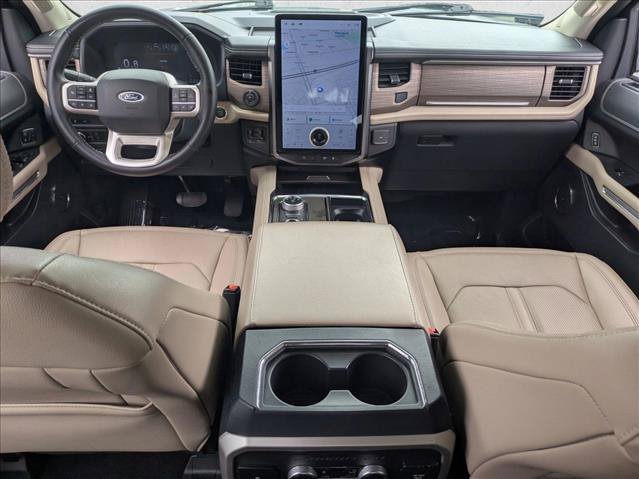 Used 2024 Ford Expedition Limited AWD/4WD image 16