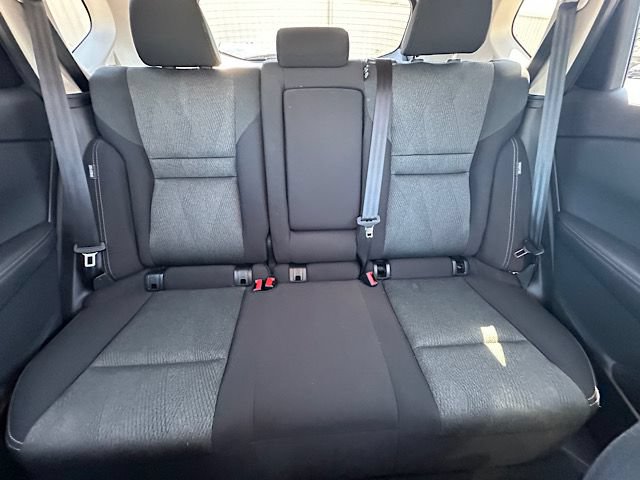 Used 2025 Nissan Rogue SV FWD image 29