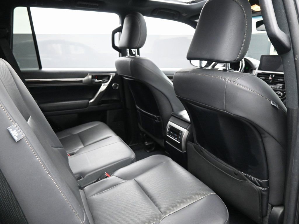 Used 2022 Lexus GX 460 Premium w/ Premium Plus Package image 35