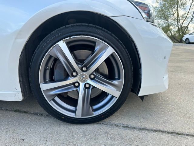 Used 2018 Lexus IS 300 w/ Premium Package RWD image 5