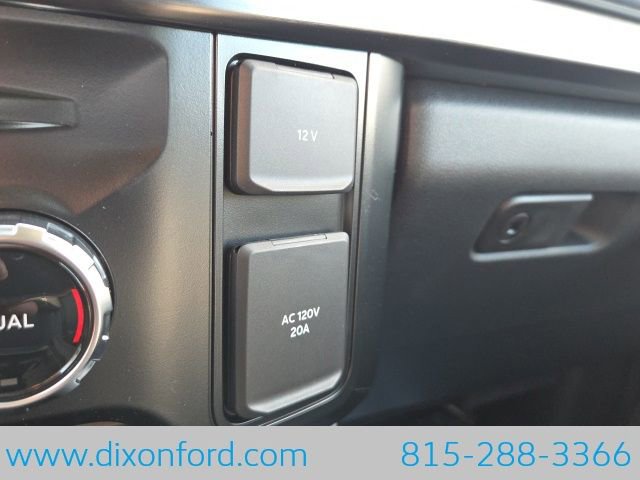 New 2026 Ford F250 Lariat w/ Black Appearance Package image 31