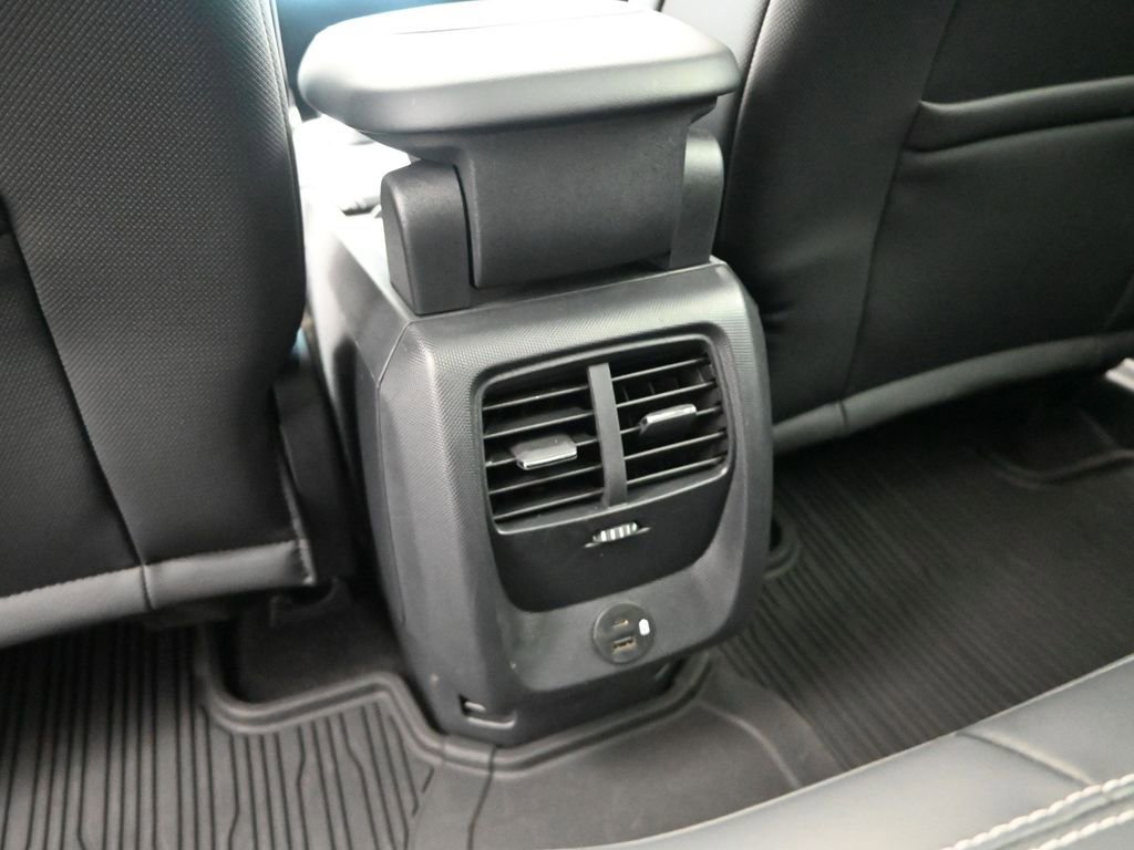 Used 2021 Ford Mustang Mach-E Premium image 13