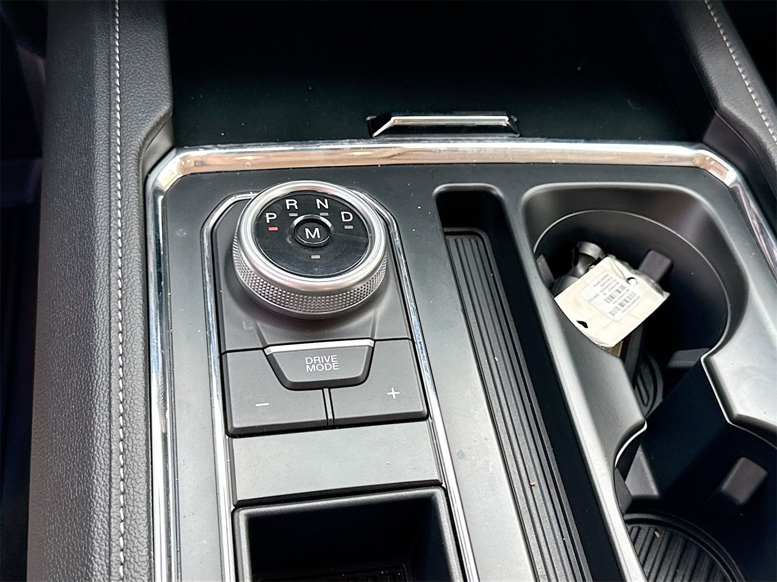 Used 2024 Ford Expedition XLT image 17