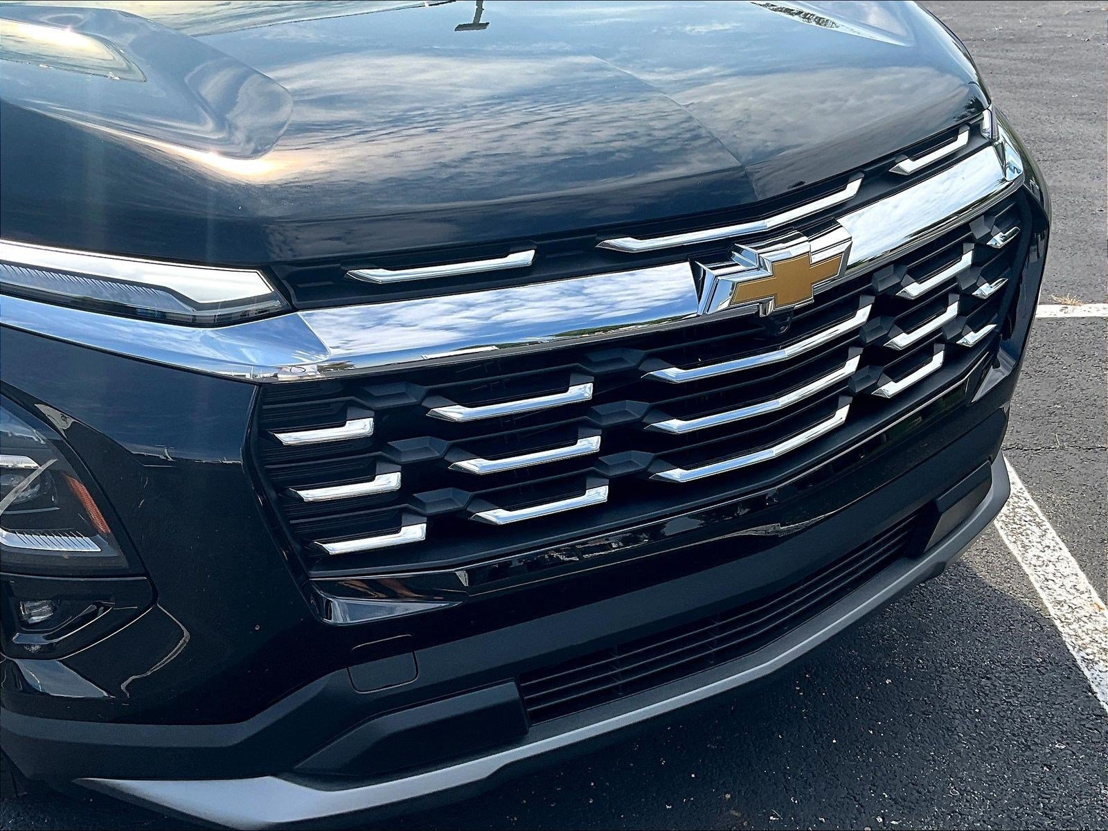 New 2027 Chevrolet Equinox LT w/ Safety and Technology Package AWD/4WD image 22