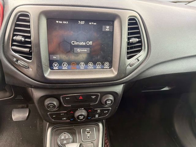 Used 2020 Jeep Compass Trailhawk w/ Leather Interior Group AWD/4WD image 24