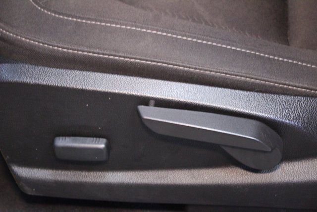 Used 2019 GMC Canyon SLE image 18