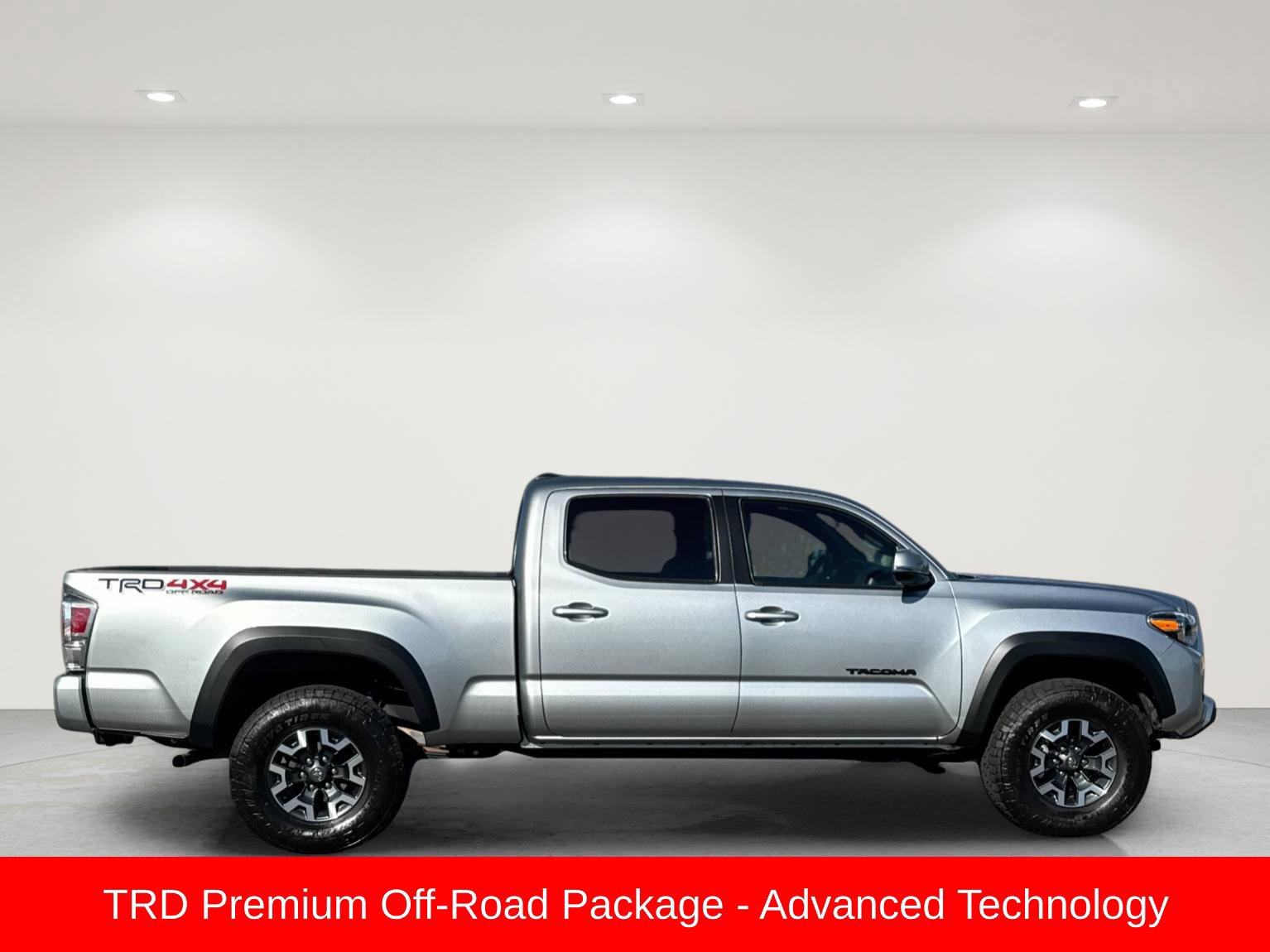 Used 2023 Toyota Tacoma TRD Off-Road w/ TRD Premium Off Road Package AWD/4WD image 7