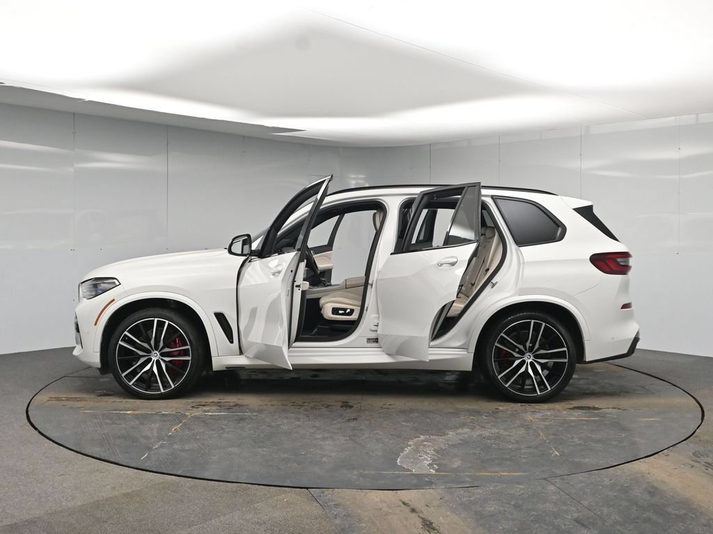 Used 2023 BMW X5 M50i w/ Executive Package AWD/4WD image 54