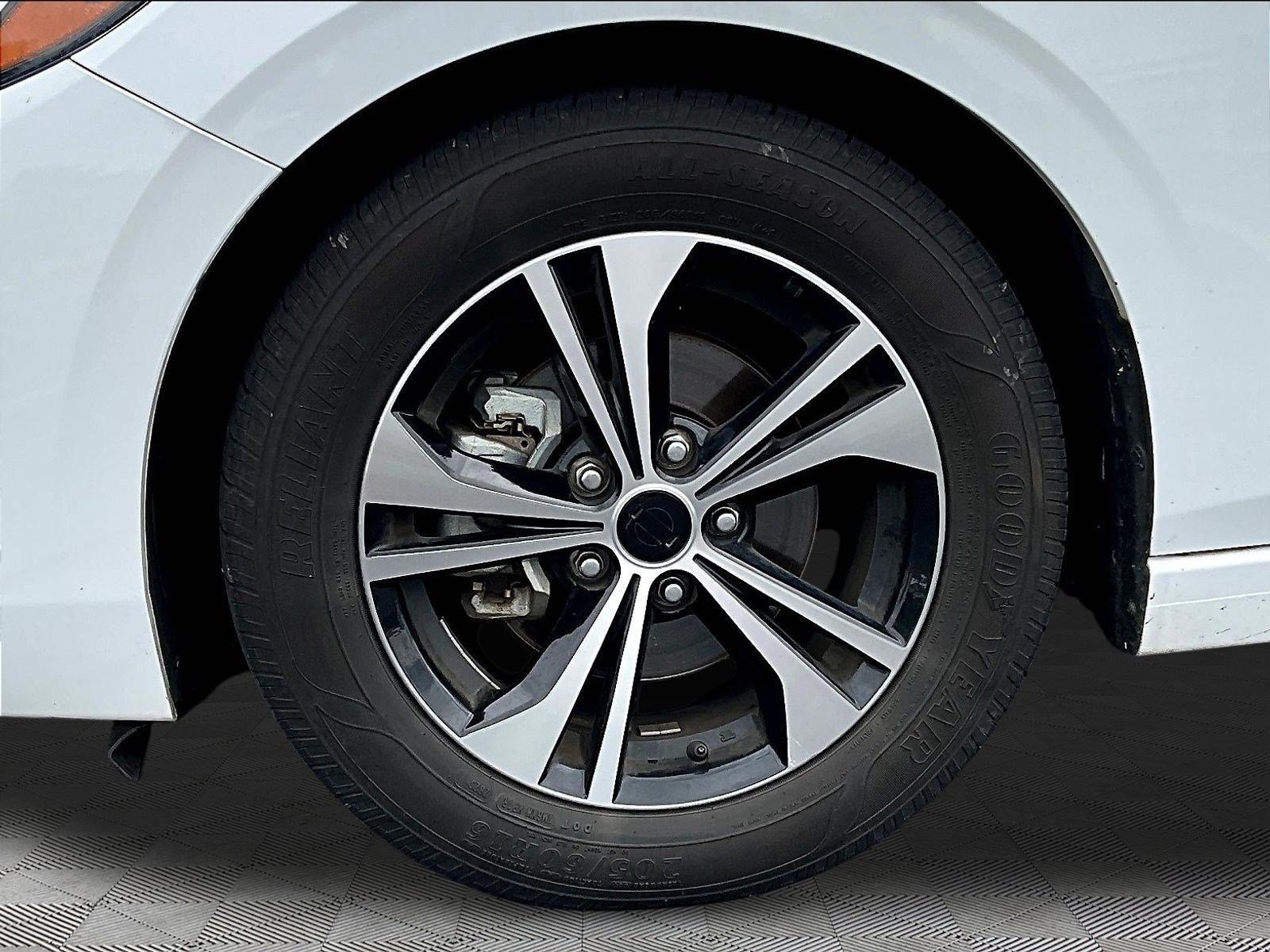 Used 2023 Nissan Sentra SV FWD image 32
