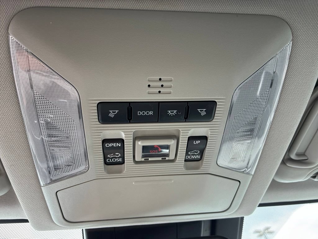 Used 2022 Toyota RAV4 XLE w/ Convenience Package AWD/4WD image 23