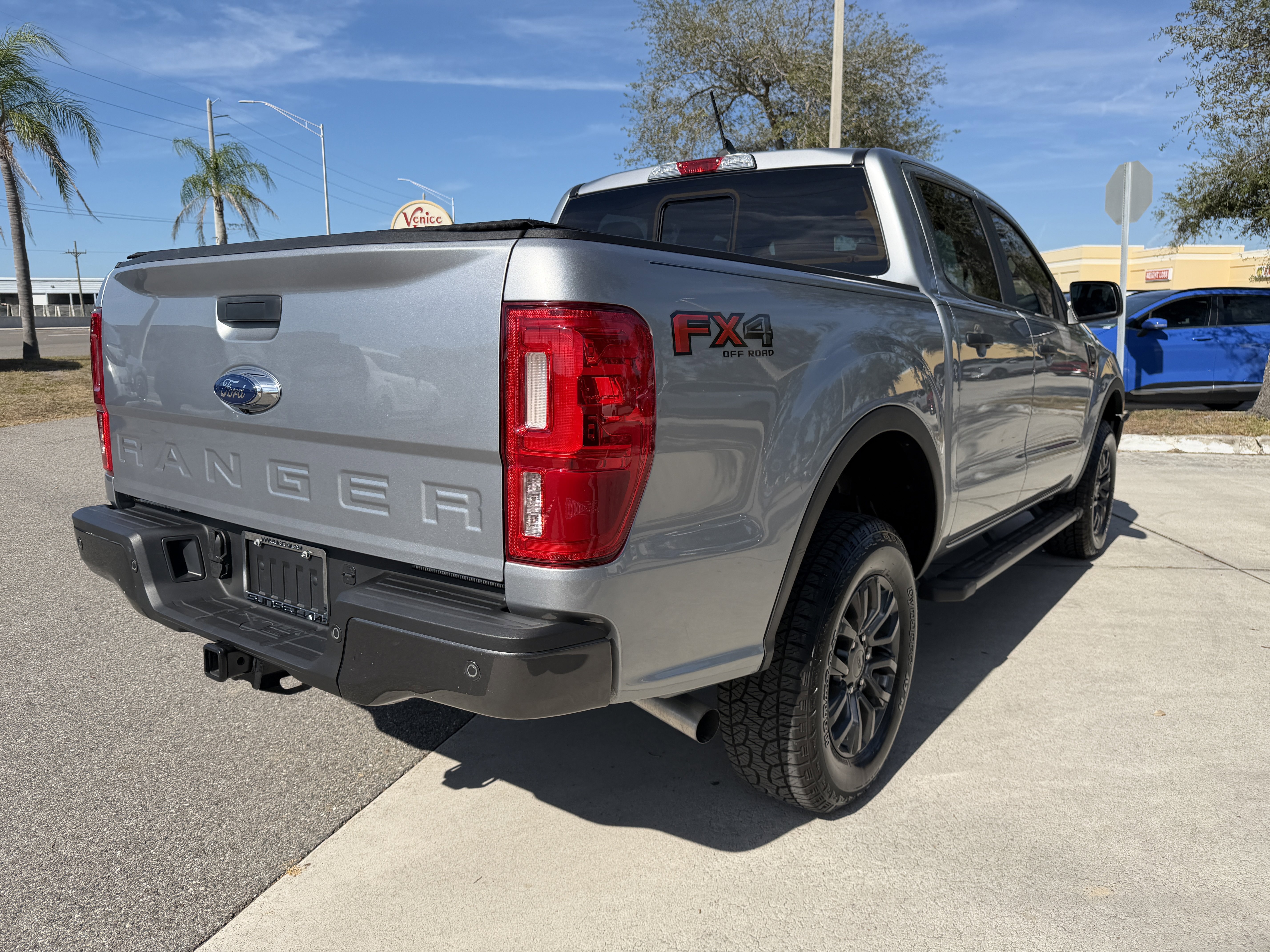 Used 2023 Ford Ranger XLT w/ Equipment Group 302A High image 4