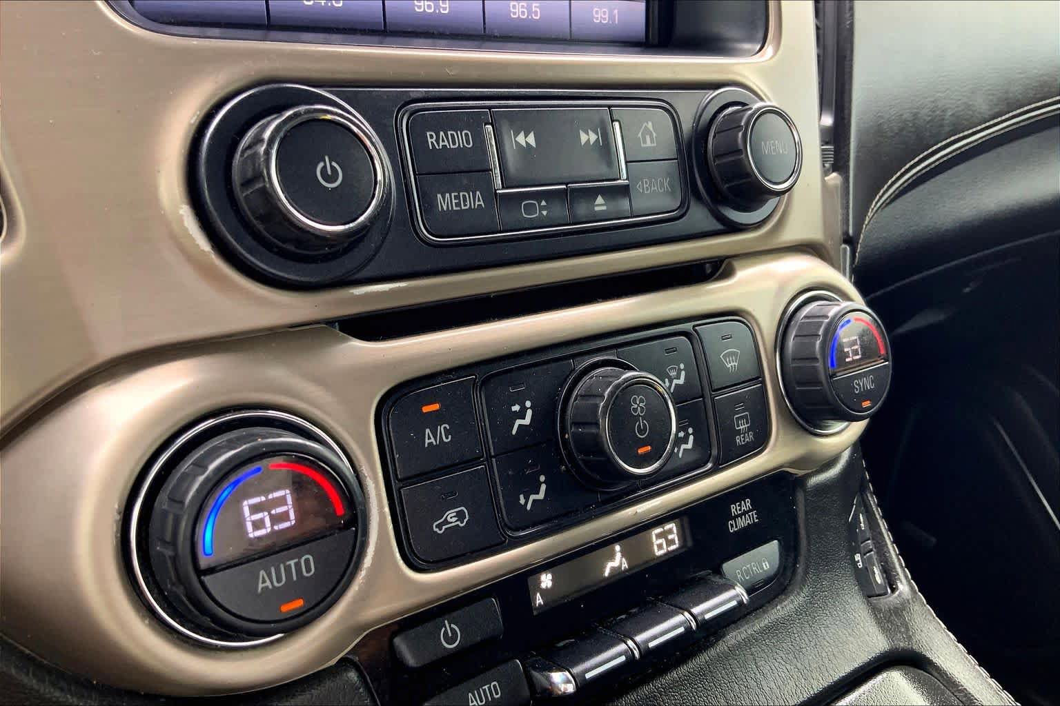 Used 2016 GMC Yukon XL Denali w/ Open Road Package RWD image 32