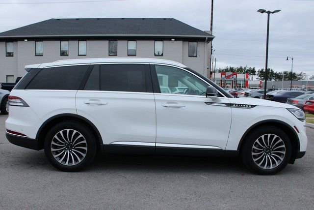 Used 2023 Lincoln Aviator Reserve w/ Elements Package Plus image 5