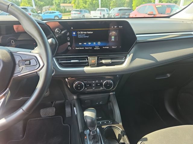 Used 2024 Chevrolet TrailBlazer LT w/ Convenience Package FWD image 18
