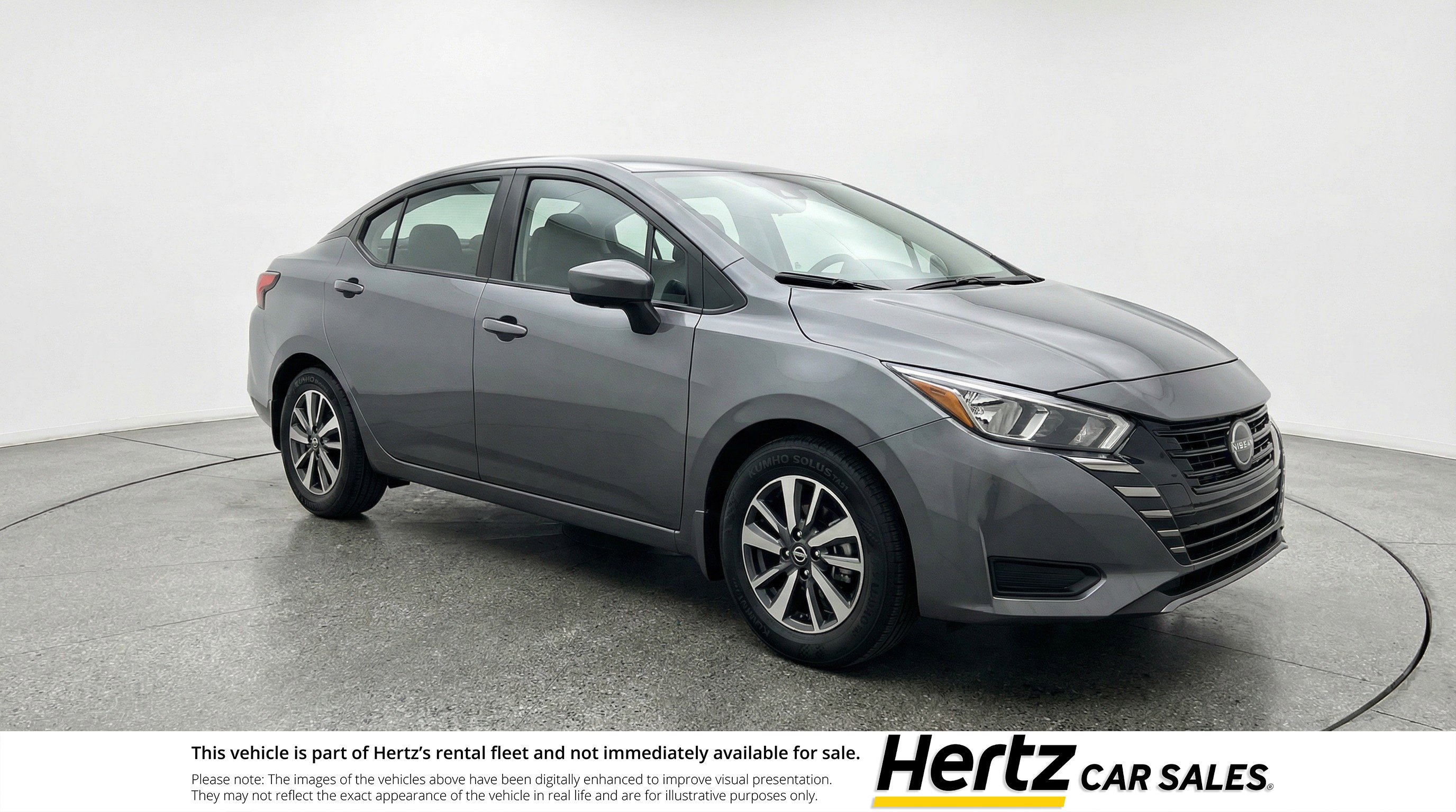 Used 2025 Nissan Versa SV image 1