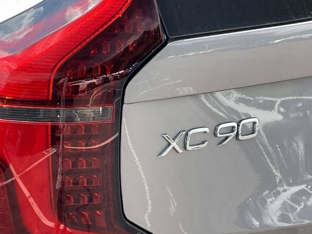 New 2027 Volvo XC90 B6 Plus AWD/4WD image 10