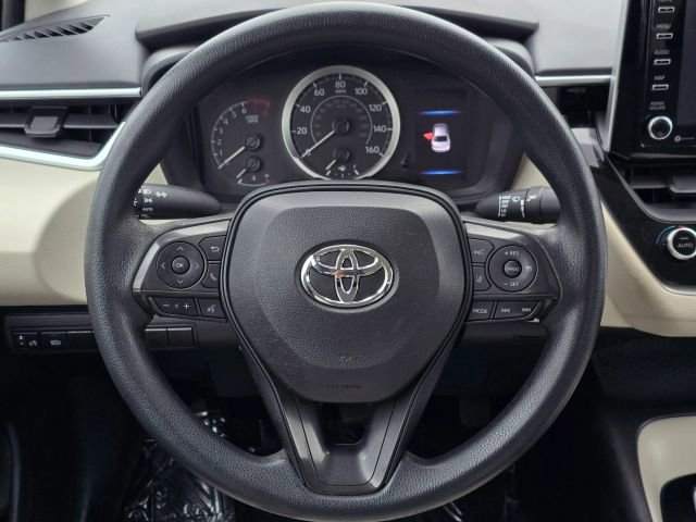 Used 2021 Toyota Corolla LE image 19
