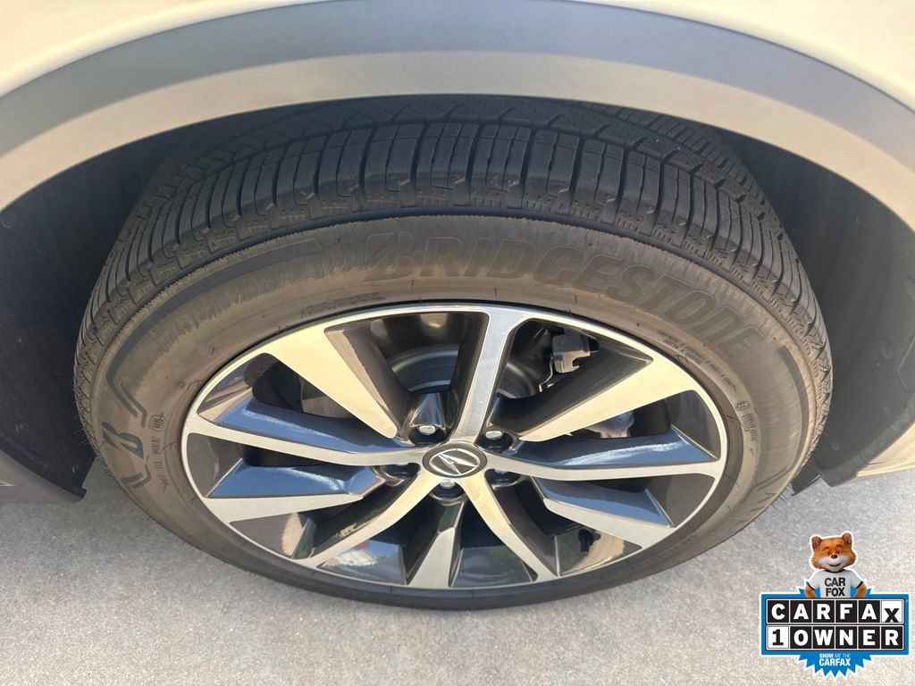 Certified 2026 Acura MDX w/ Technology Package FWD image 34