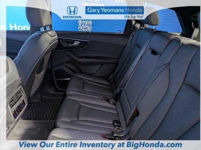 Used 2021 Audi Q7 3.0T Prestige w/ Prestige Package AWD/4WD image 16