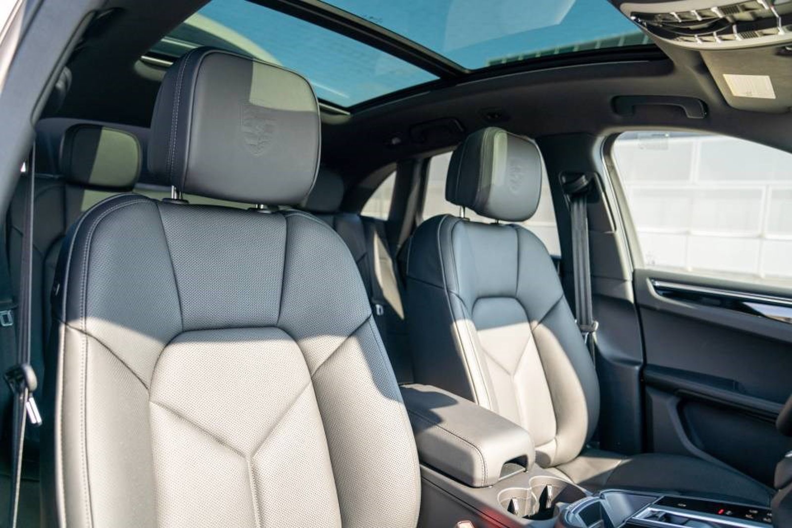 New 2026 Porsche Macan AWD/4WD image 27
