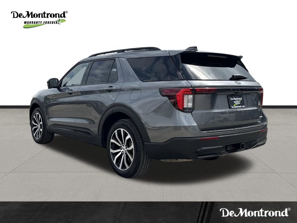 Used 2025 Ford Explorer ST-Line AWD/4WD image 7