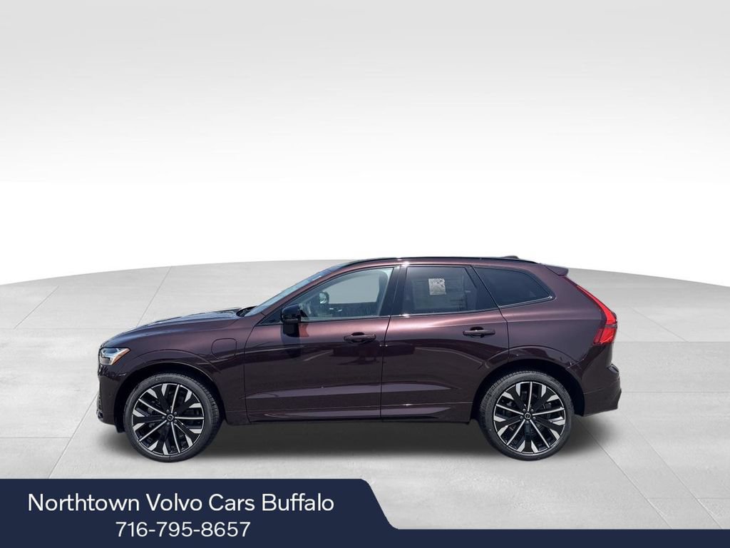 New 2026 Volvo XC60 T8 Ultra w/ Protection Package Premier AWD/4WD image 2